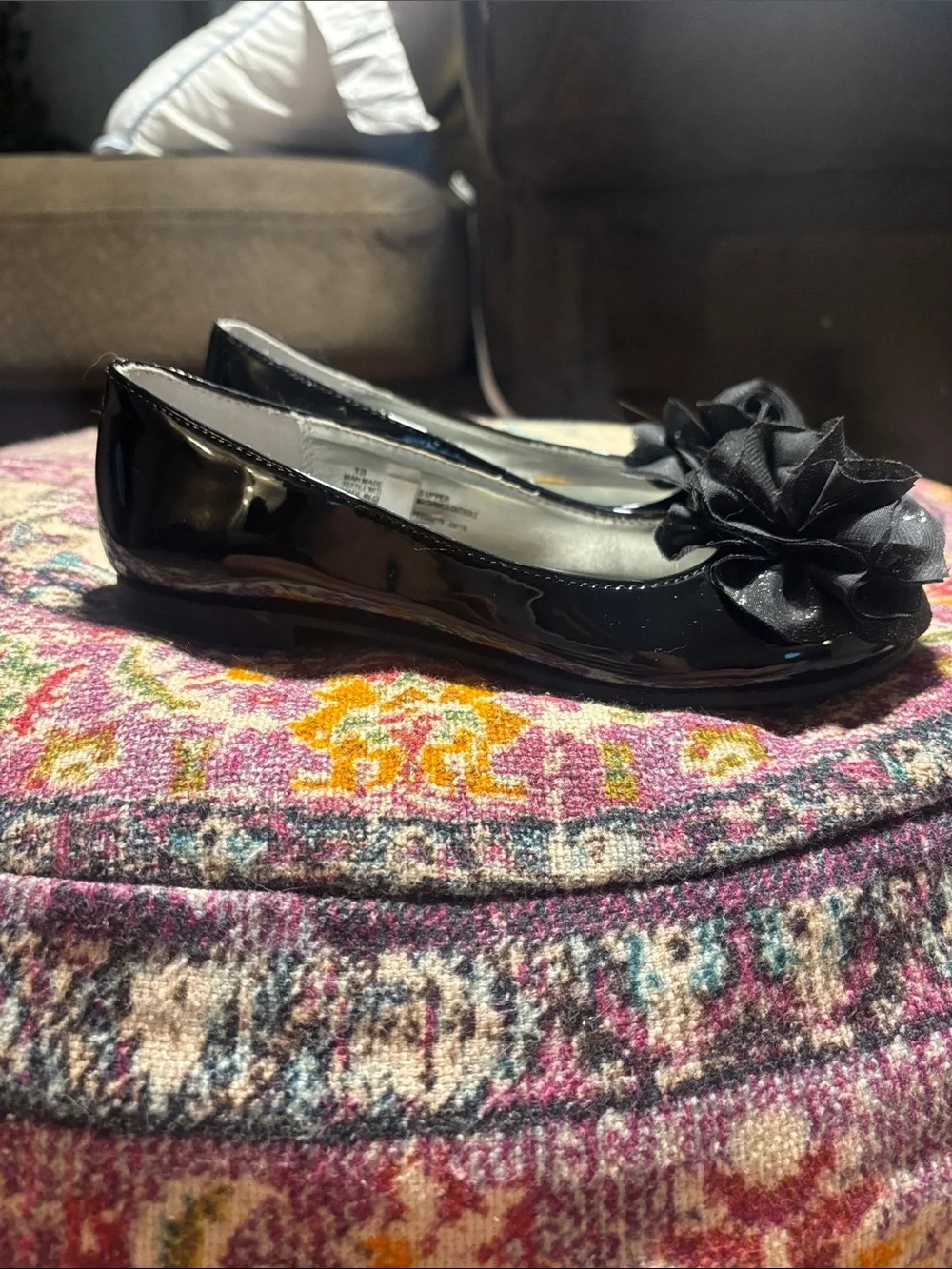 Flowers by Nina Girls Black Floral Applique Ballet Flats, Size 13